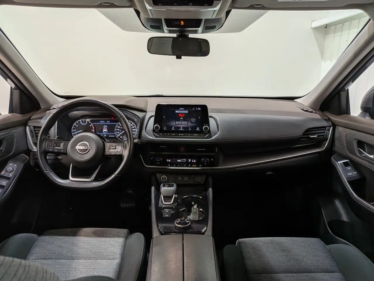 Nissan Rogue fotografie Nissan Rogue