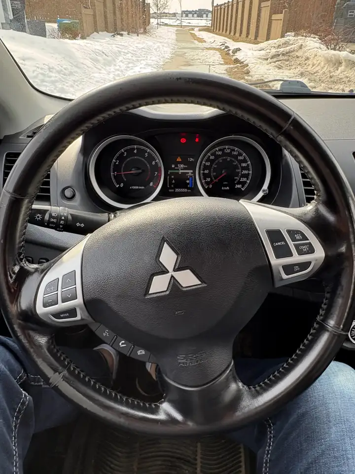 Mitsubishi Lancer photo Mitsubishi Lancer
