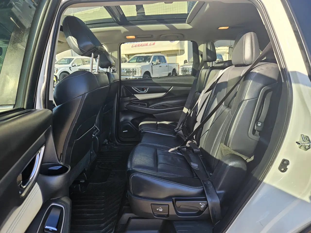 Subaru Ascent photo Subaru Ascent