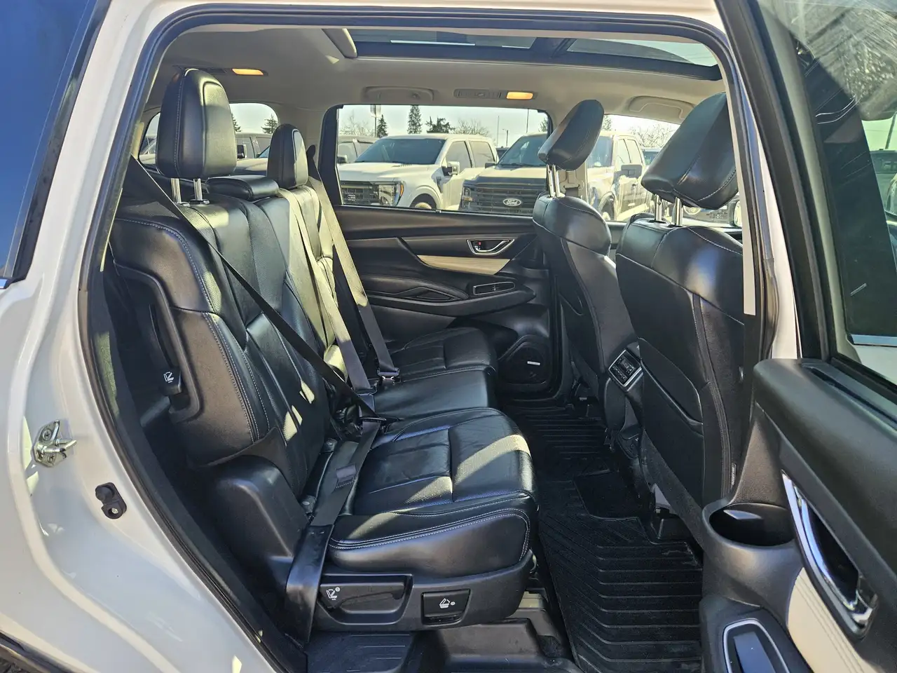 Subaru Ascent photo Subaru Ascent