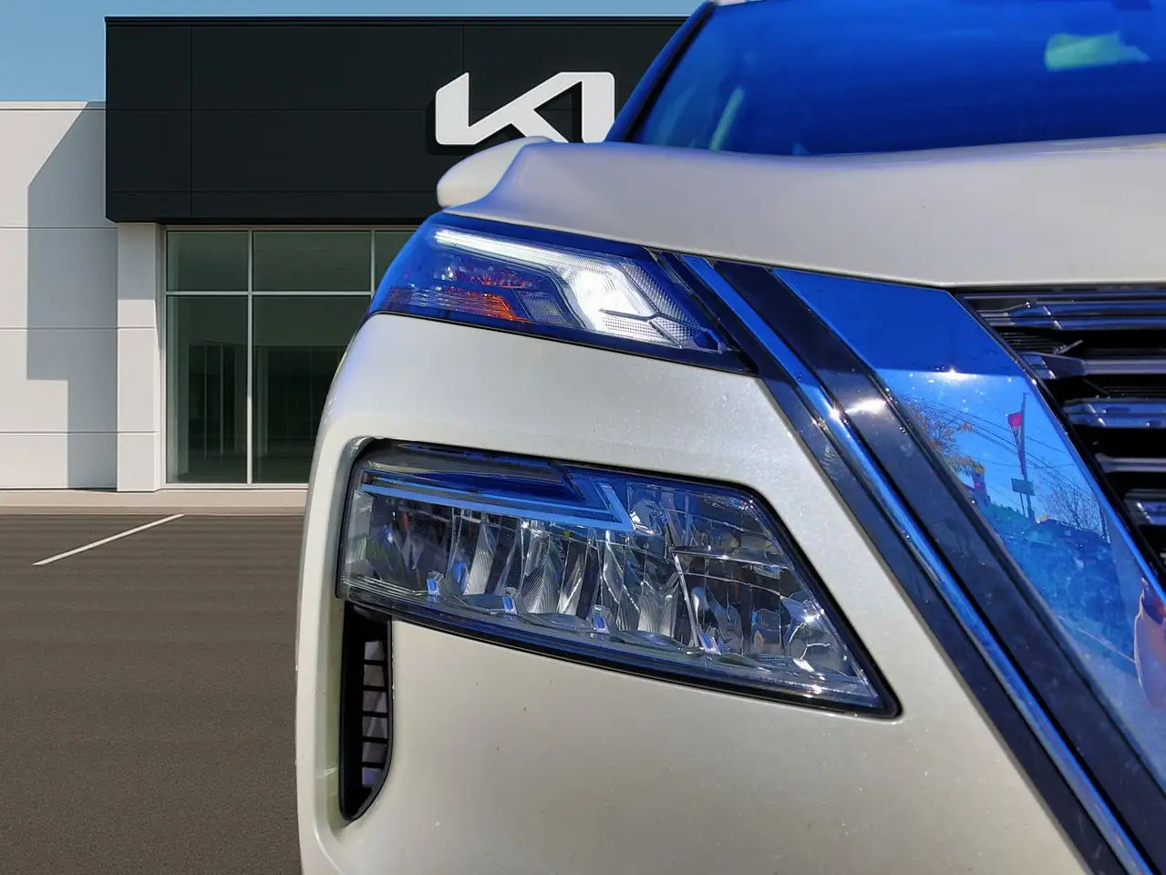Nissan Rogue снимка Nissan Rogue