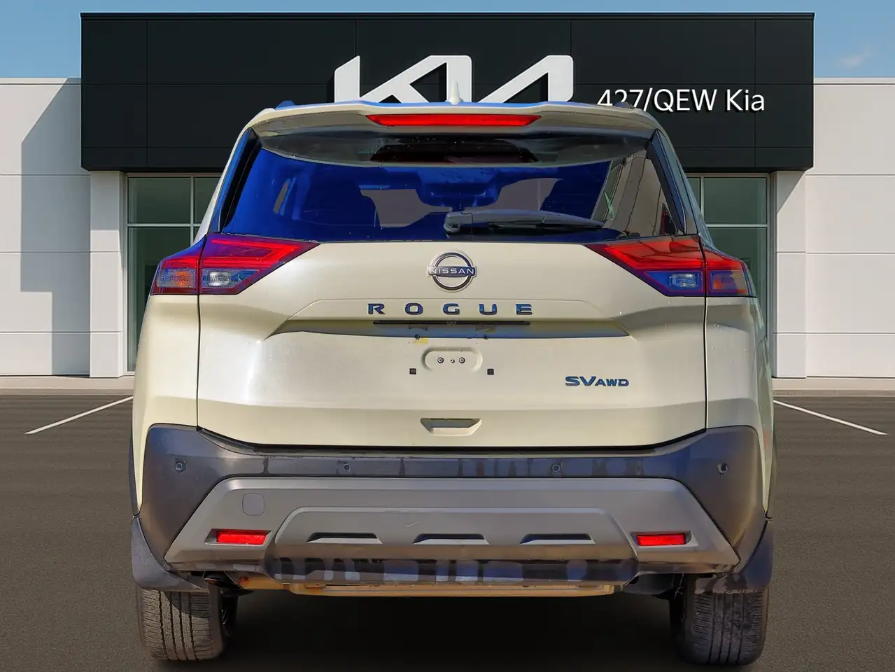 Nissan Rogue снимка Nissan Rogue