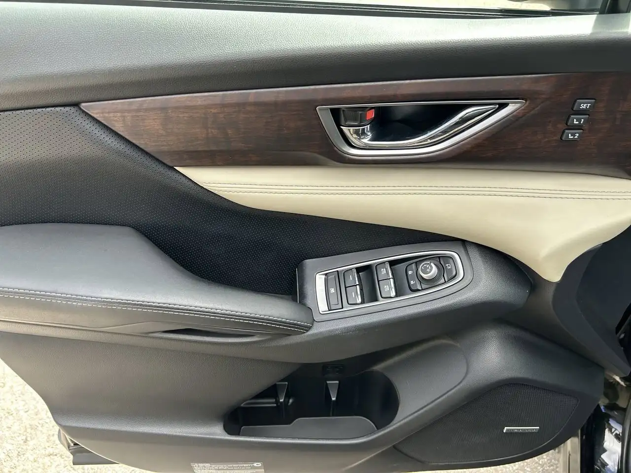 Subaru Ascent photo Subaru Ascent