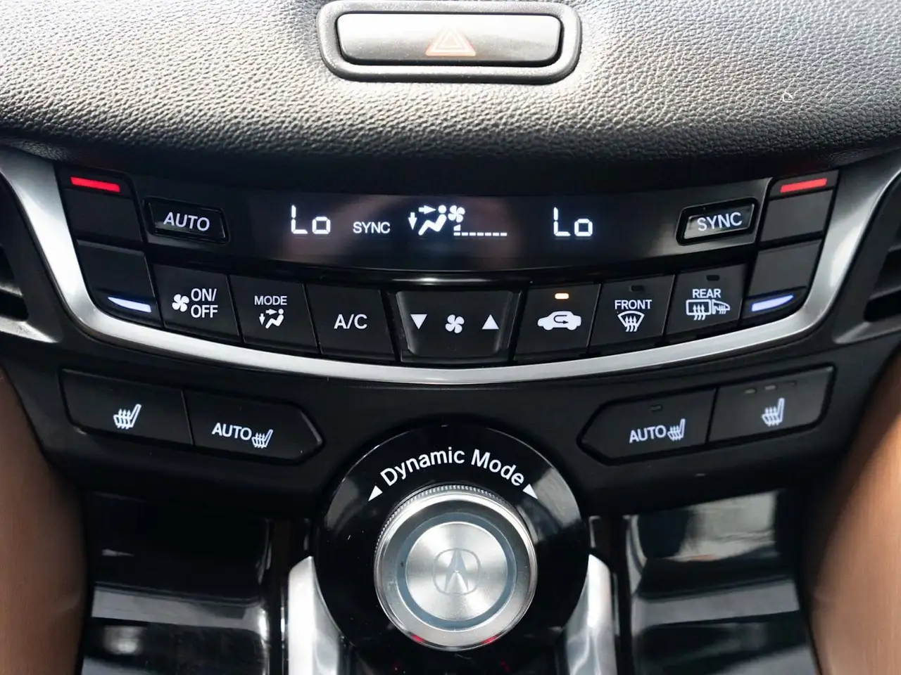 Acura TLX fotografie Acura TLX