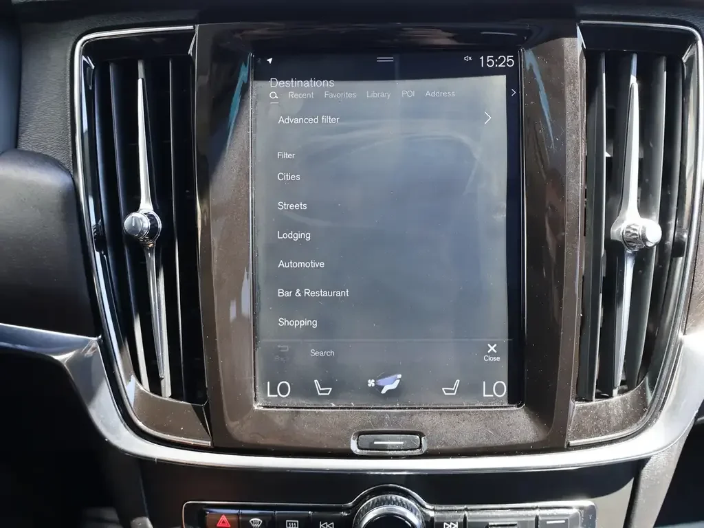 Volvo V90 Cross Country снимка Volvo V90 Cross Country