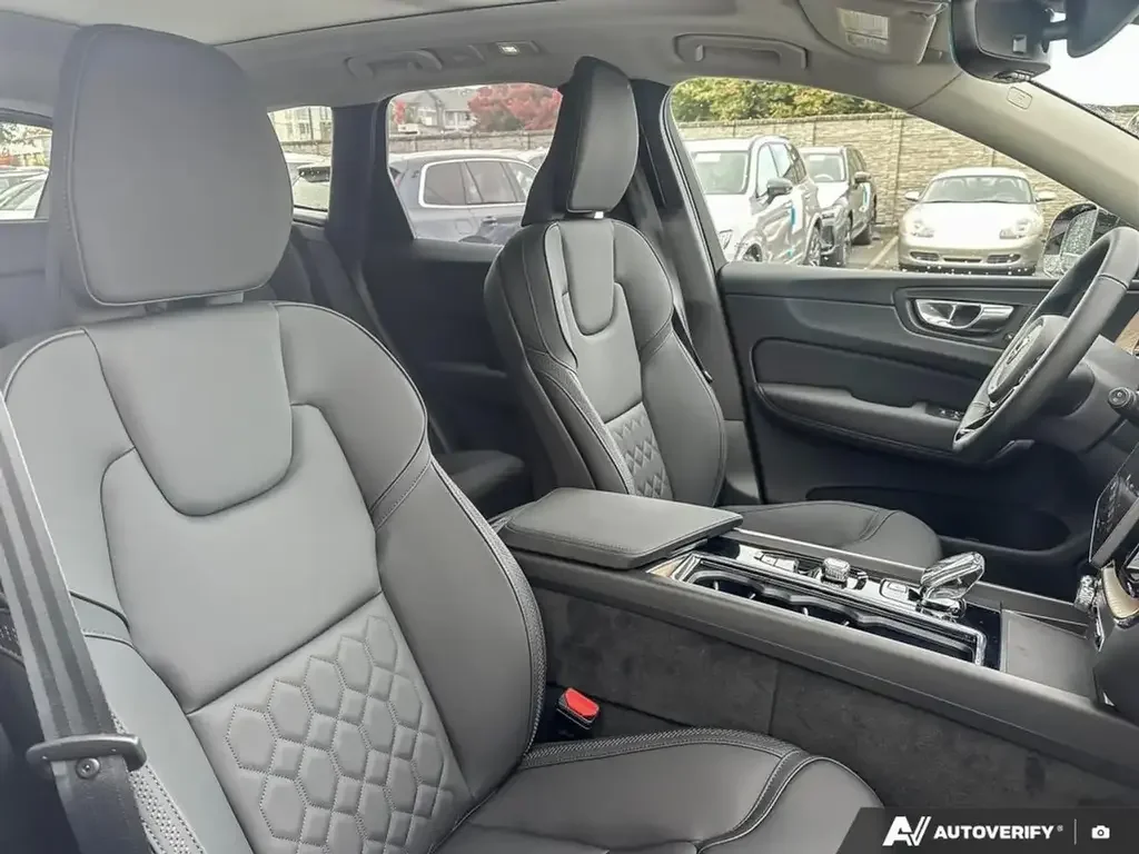 Volvo XC60 photo Volvo XC60