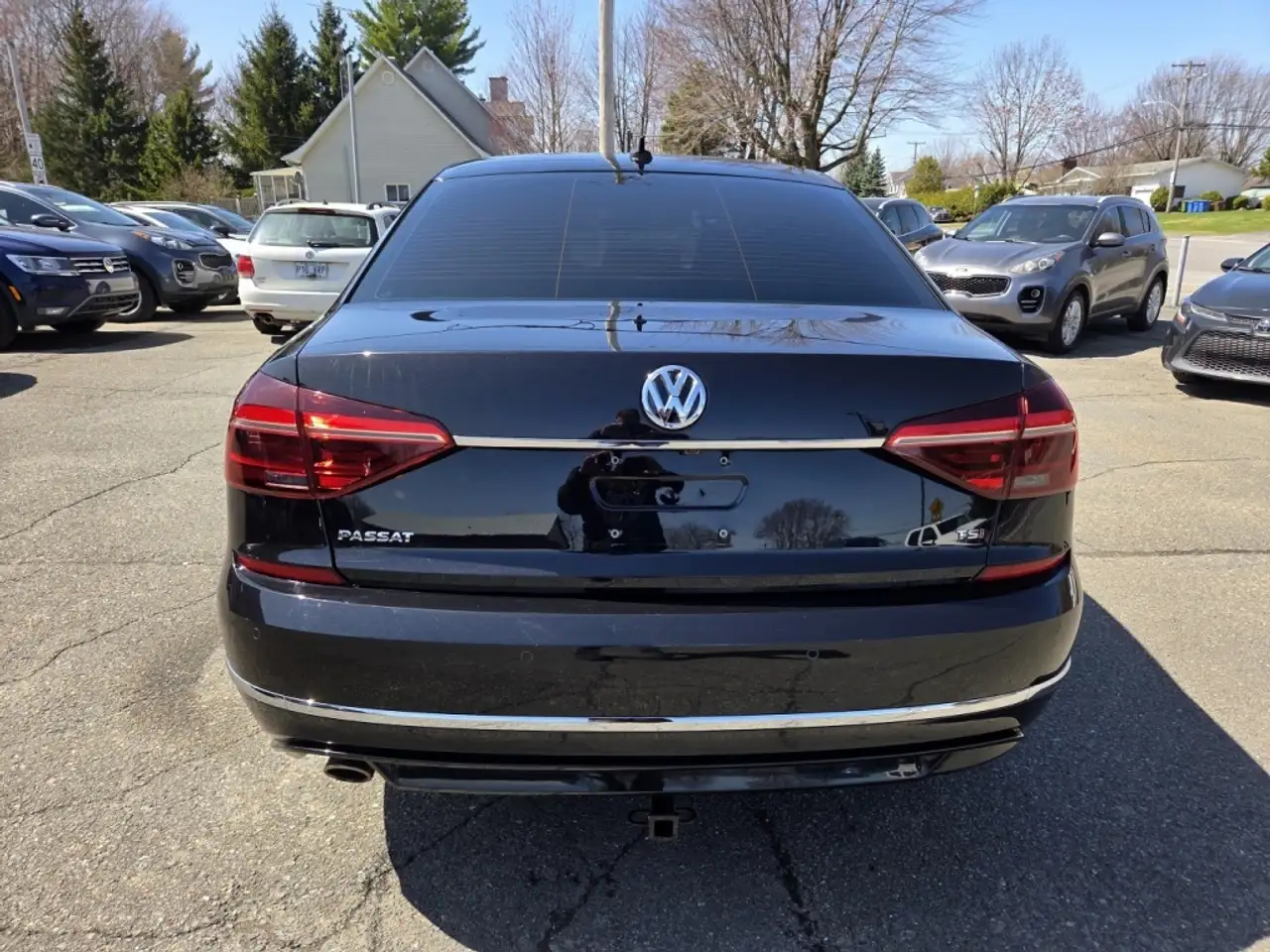 Volkswagen Passat photo Volkswagen Passat