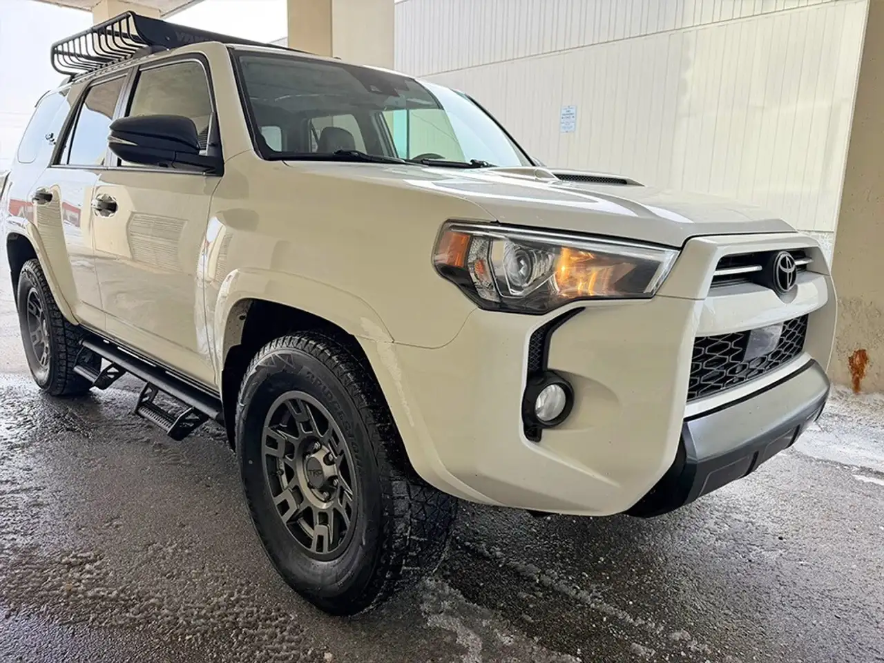 Toyota 4-Runner снимка Toyota 4-Runner