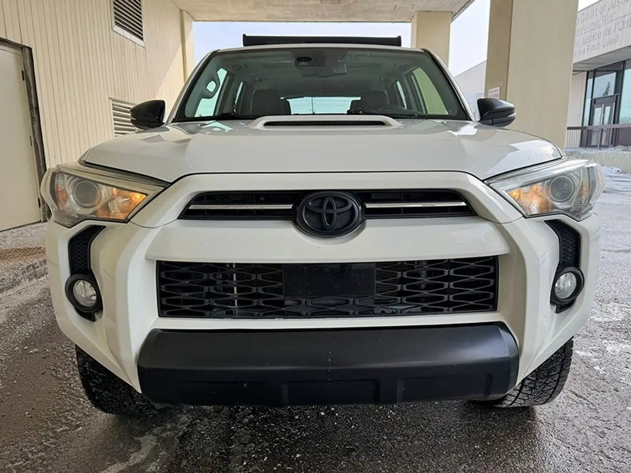 Toyota 4-Runner снимка Toyota 4-Runner