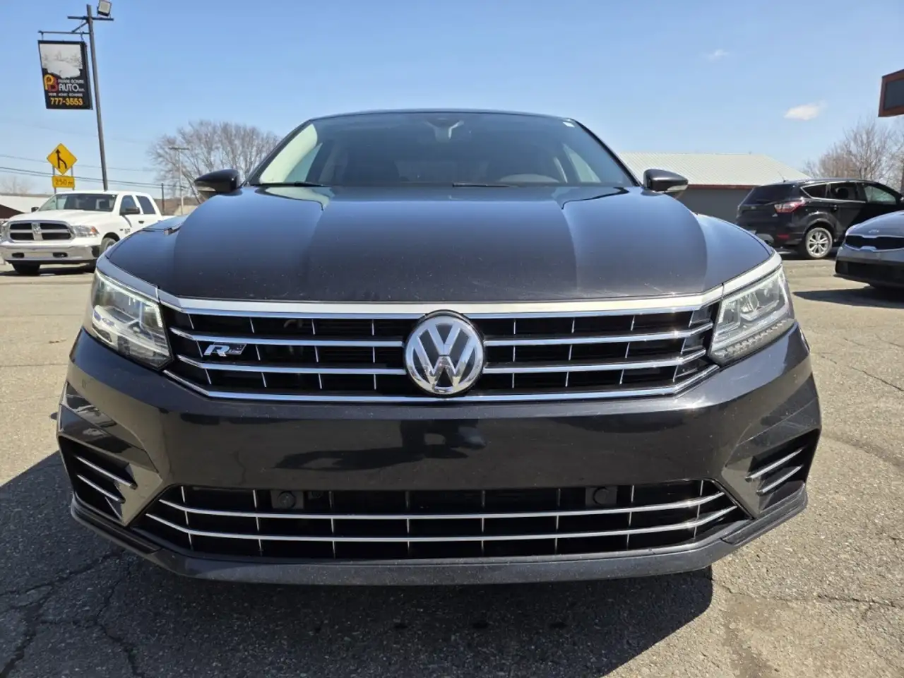 Volkswagen Passat photo Volkswagen Passat