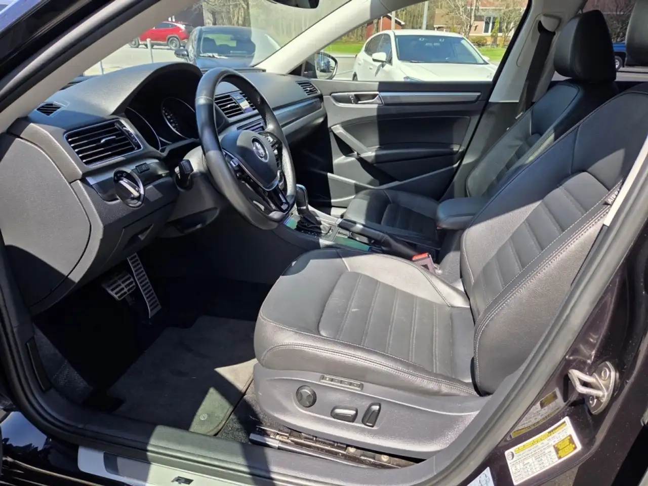 Volkswagen Passat photo Volkswagen Passat
