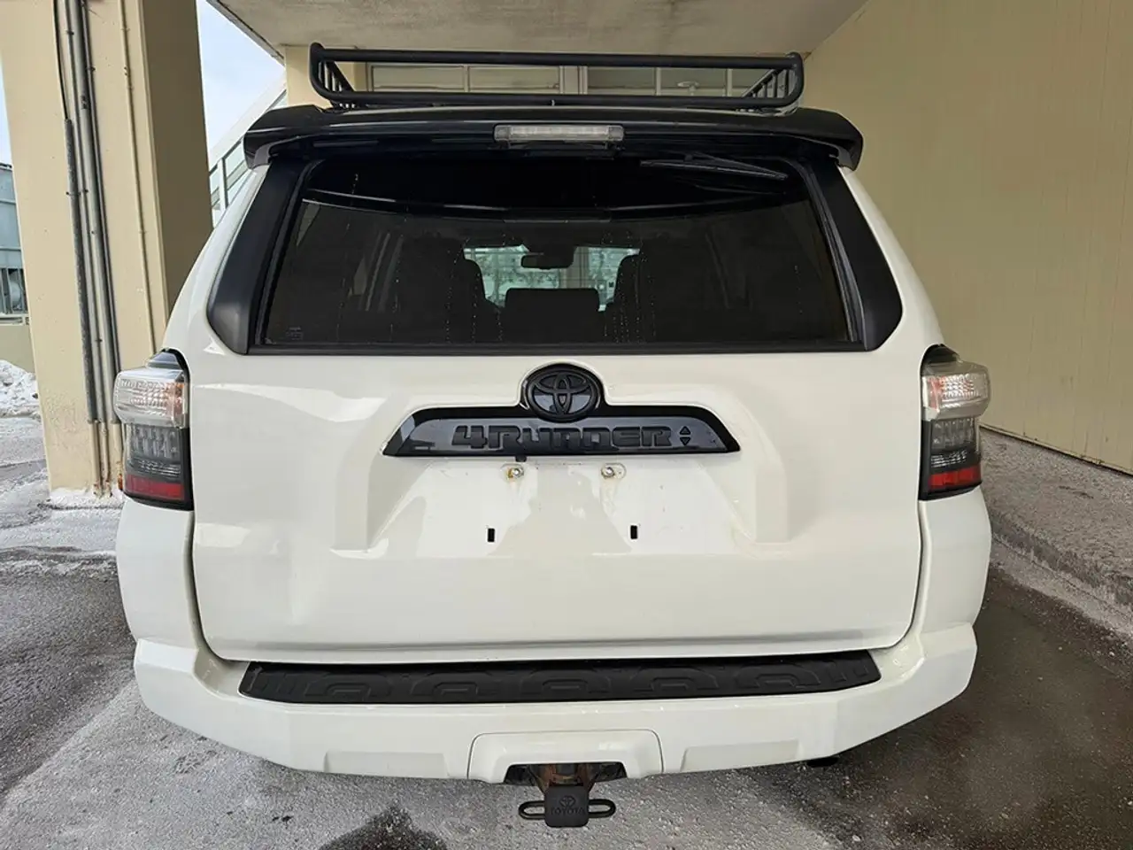 Toyota 4-Runner снимка Toyota 4-Runner