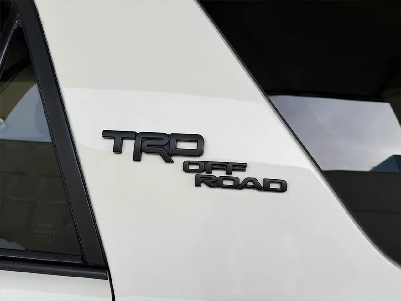 Toyota 4-Runner снимка Toyota 4-Runner