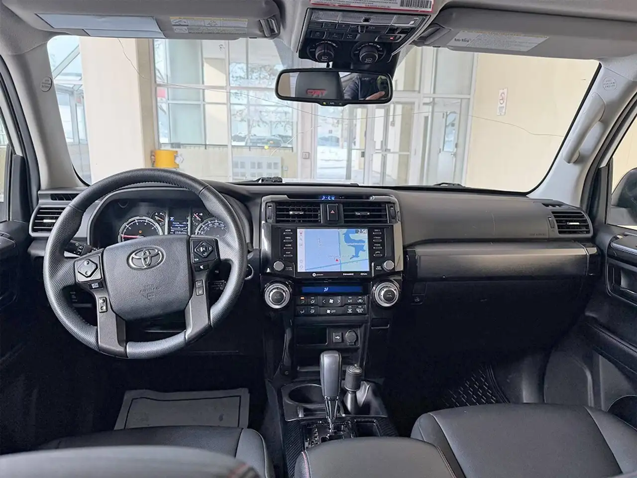 Toyota 4-Runner снимка Toyota 4-Runner