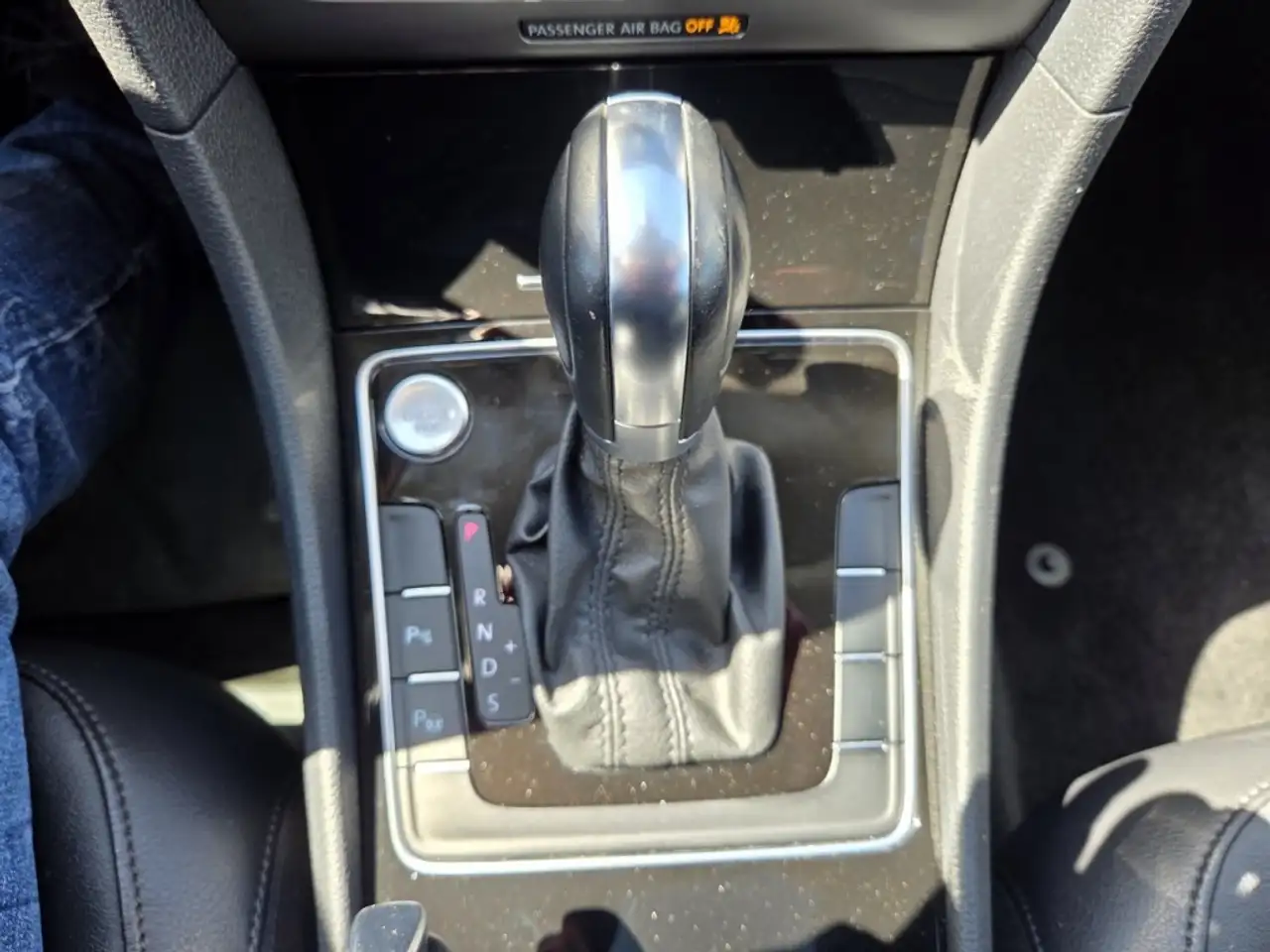 Volkswagen Passat photo Volkswagen Passat