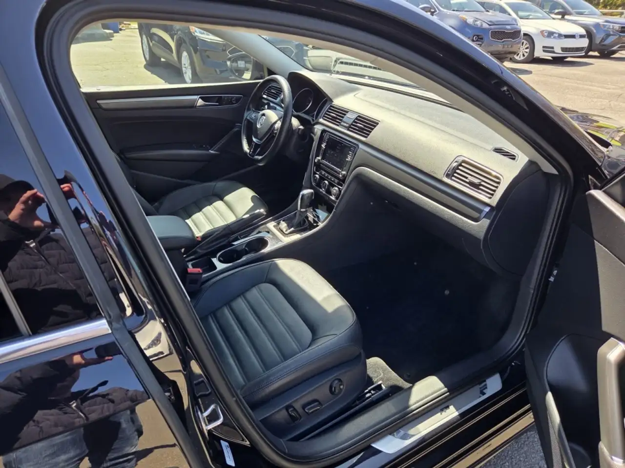 Volkswagen Passat photo Volkswagen Passat