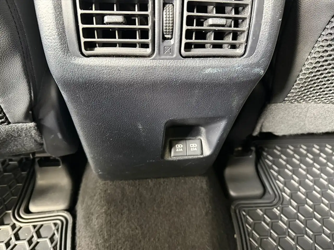 Toyota 4-Runner снимка Toyota 4-Runner