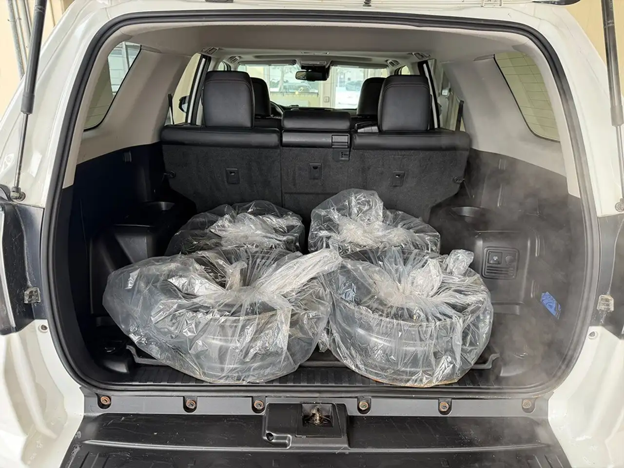 Toyota 4-Runner снимка Toyota 4-Runner