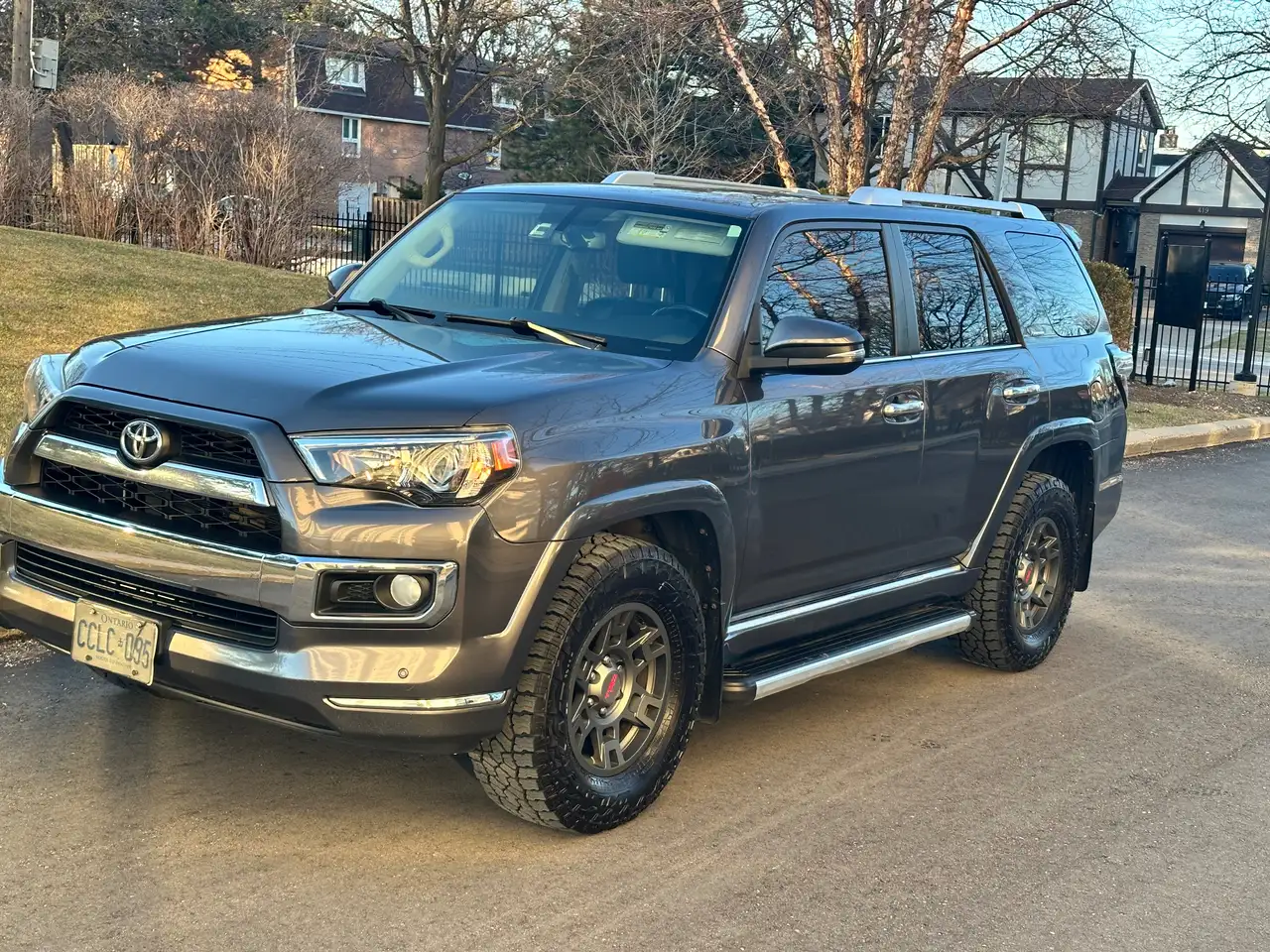 Toyota 4-Runner photo Toyota 4-Runner