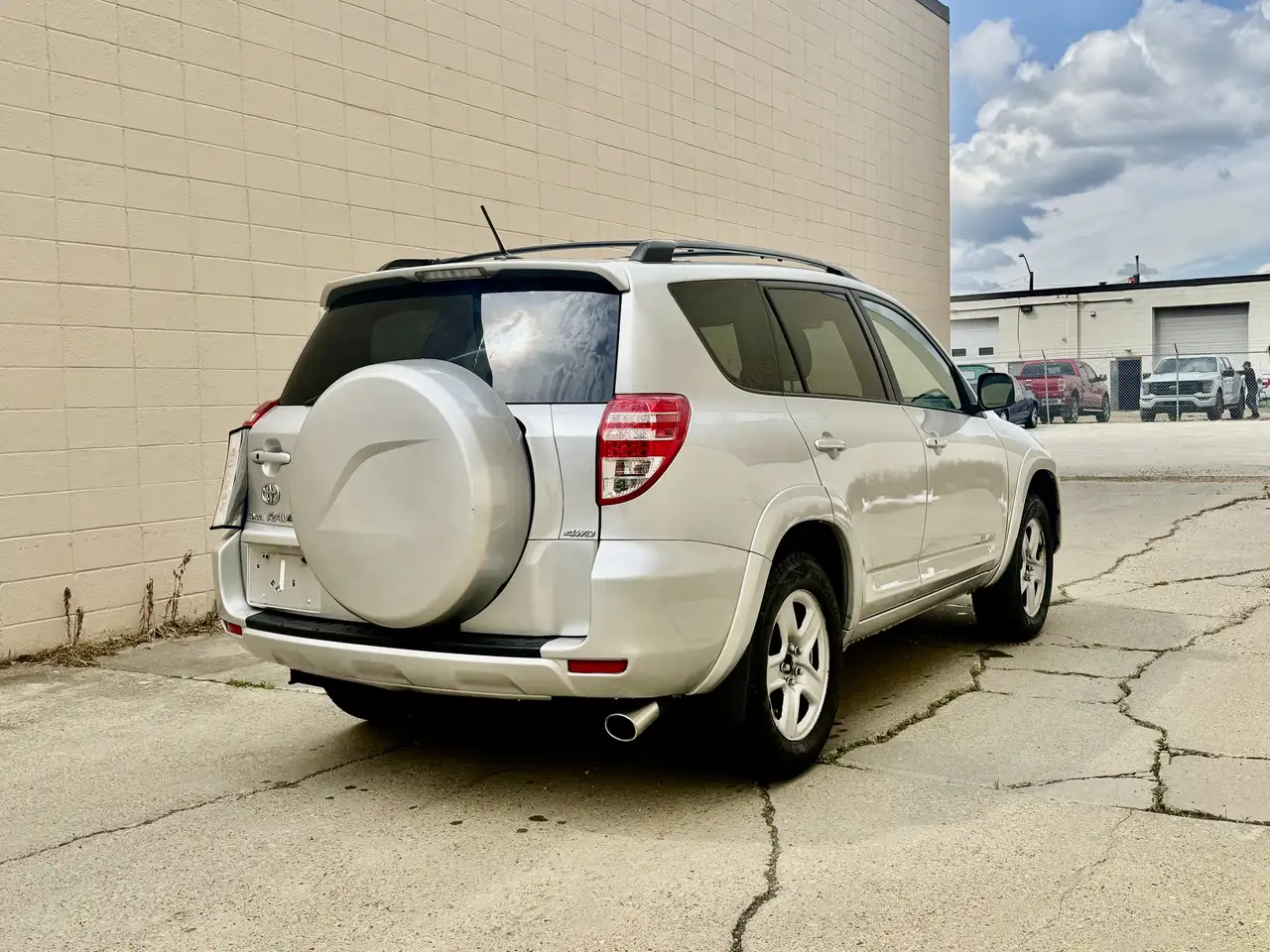 Toyota RAV 4 снимка Toyota RAV 4
