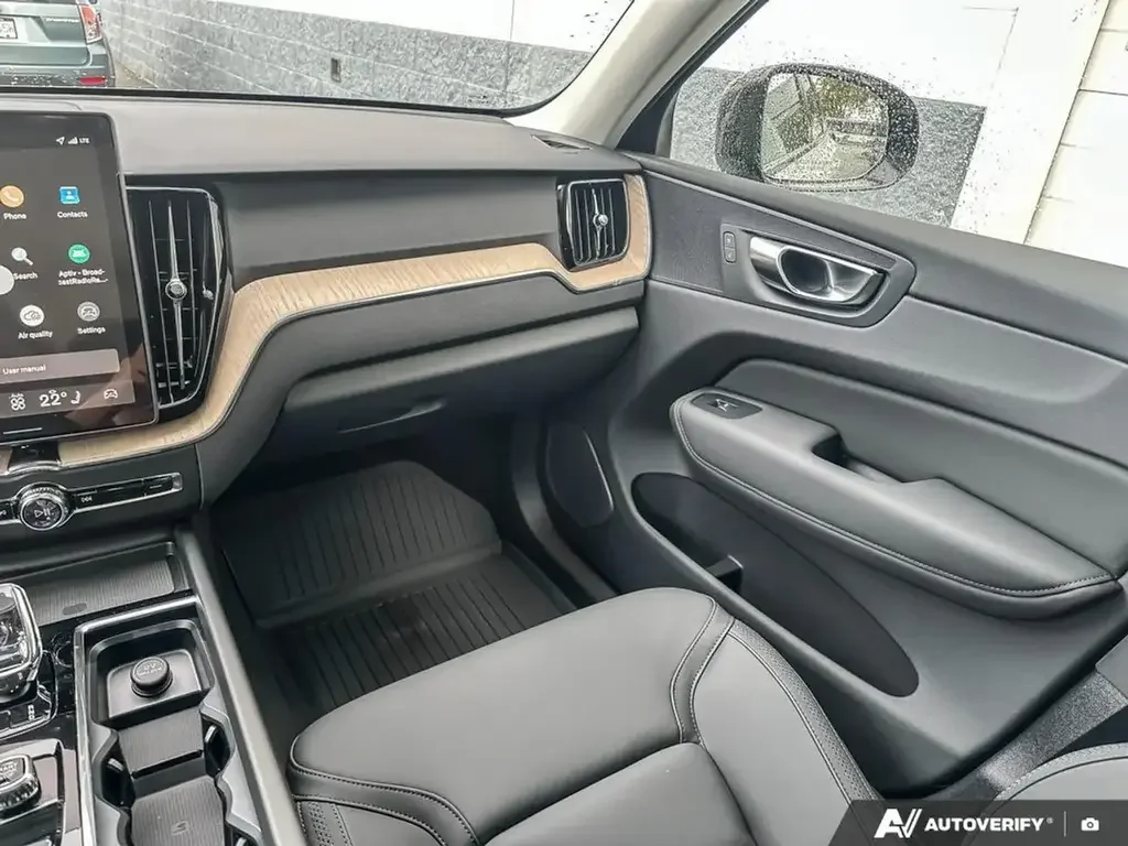 Volvo XC60 photo Volvo XC60