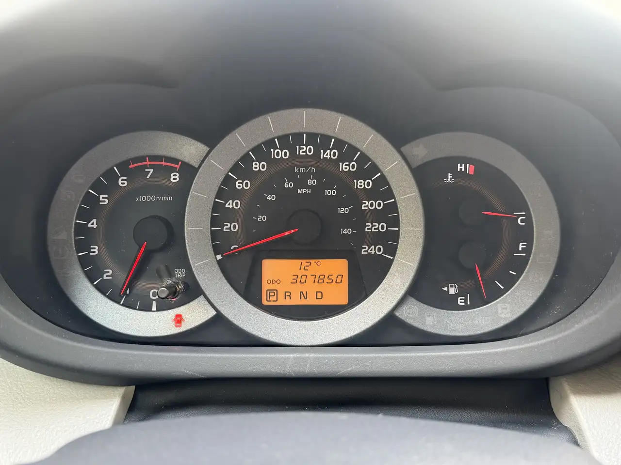 Toyota RAV 4 снимка Toyota RAV 4