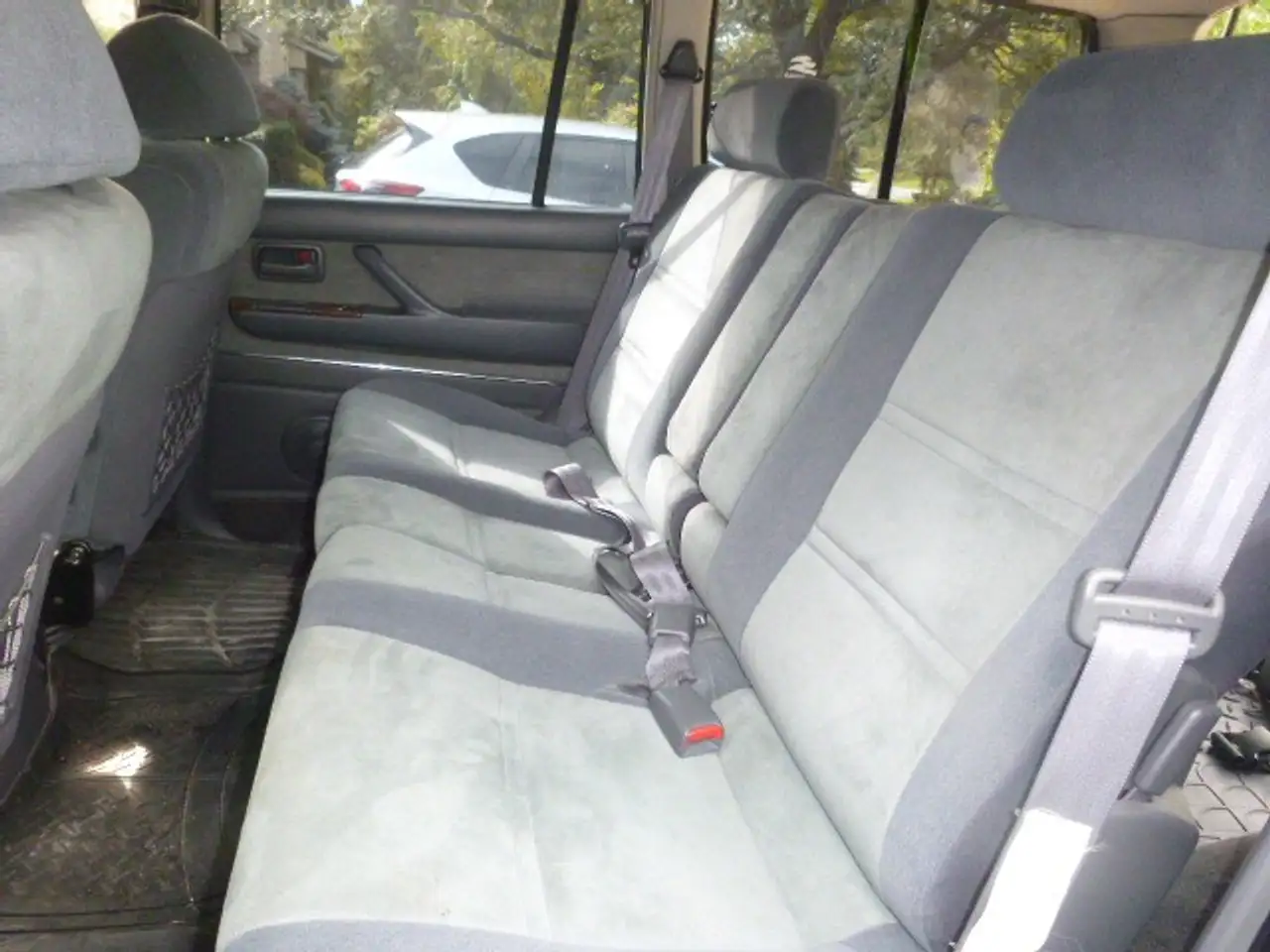 Toyota Land Cruiser снимка Toyota Land Cruiser