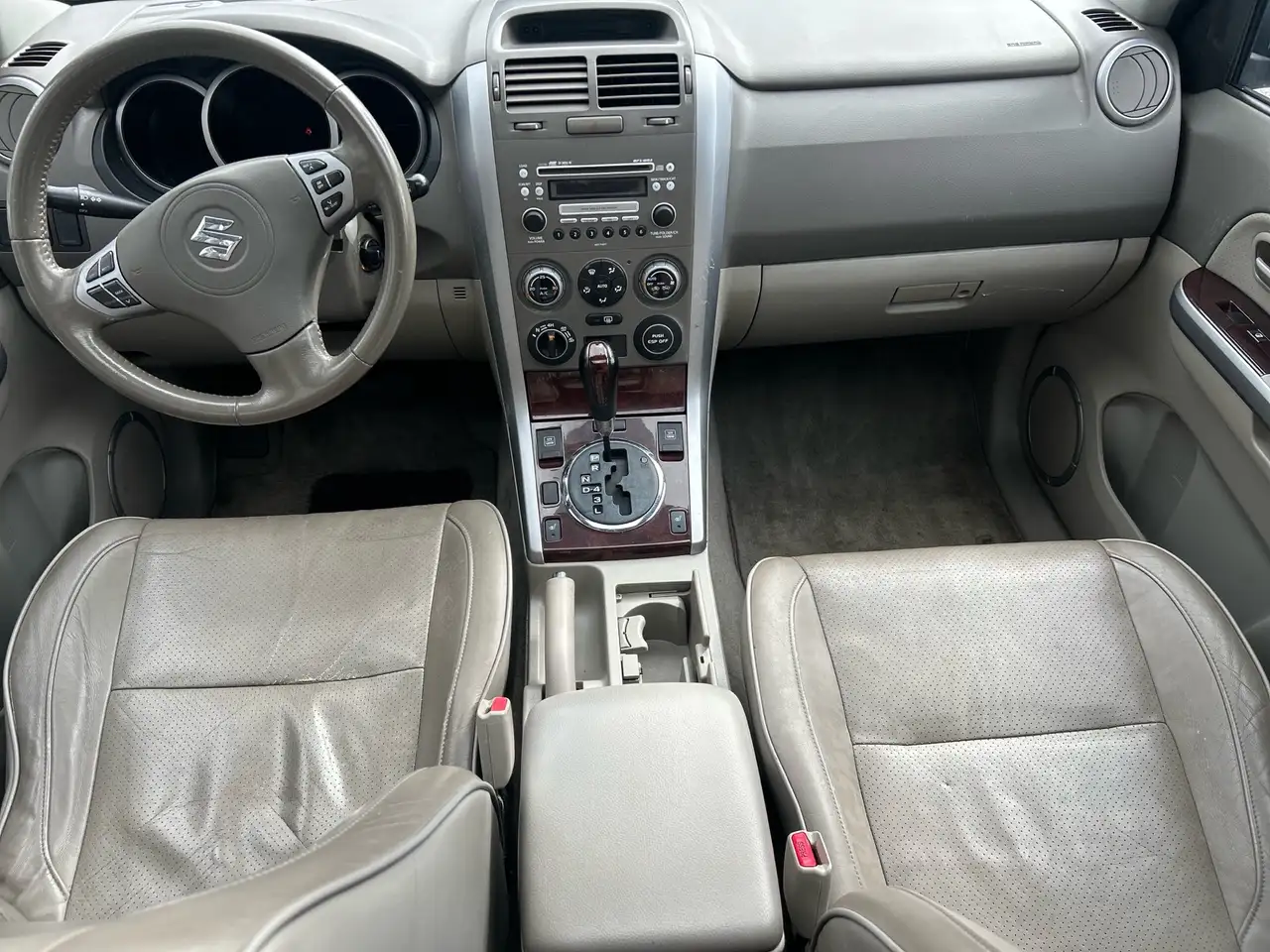 Suzuki Grand Vitara снимка Suzuki Grand Vitara