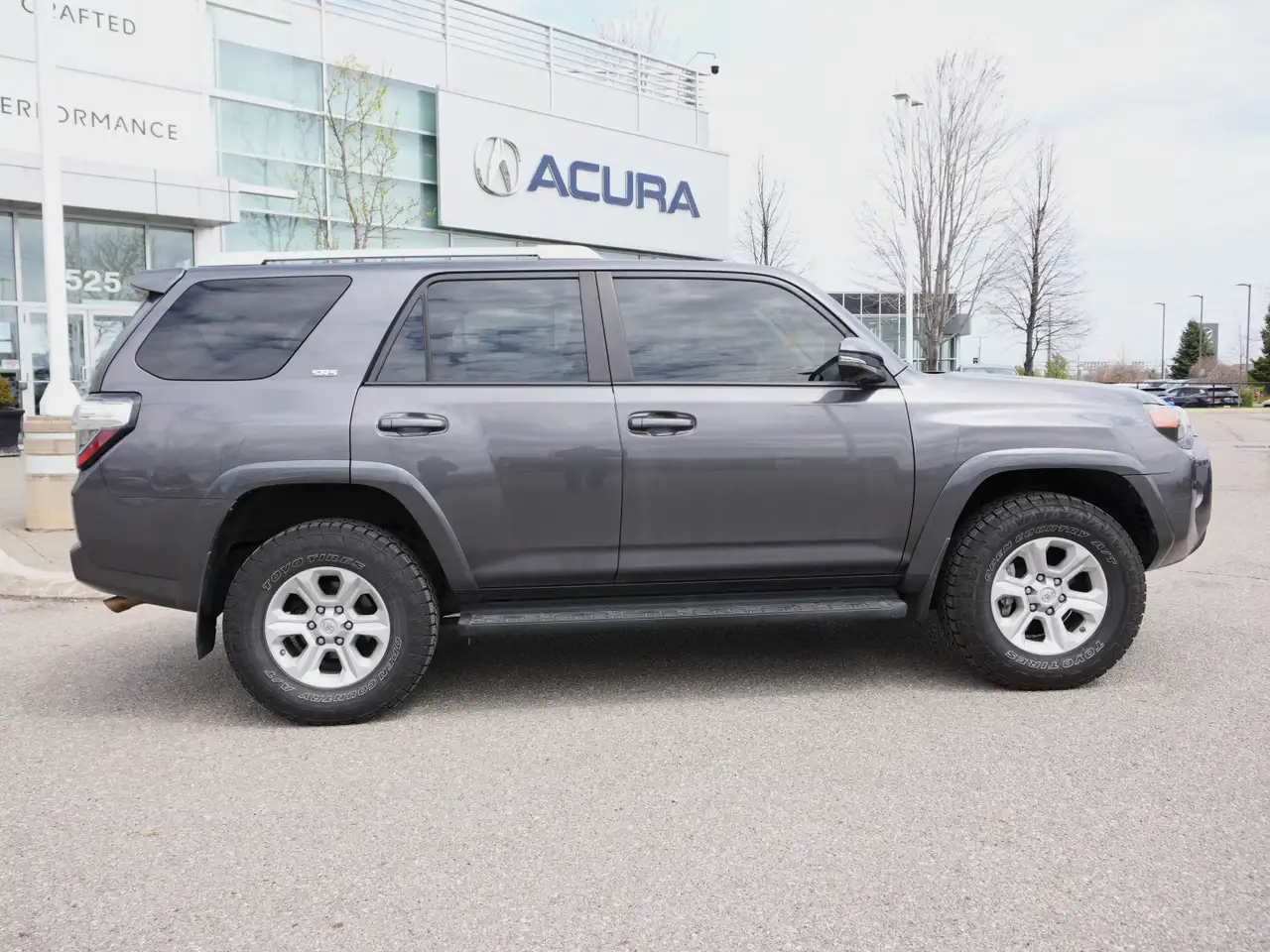 Toyota 4-Runner снимка Toyota 4-Runner