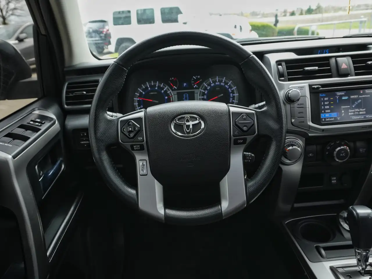 Toyota 4-Runner снимка Toyota 4-Runner