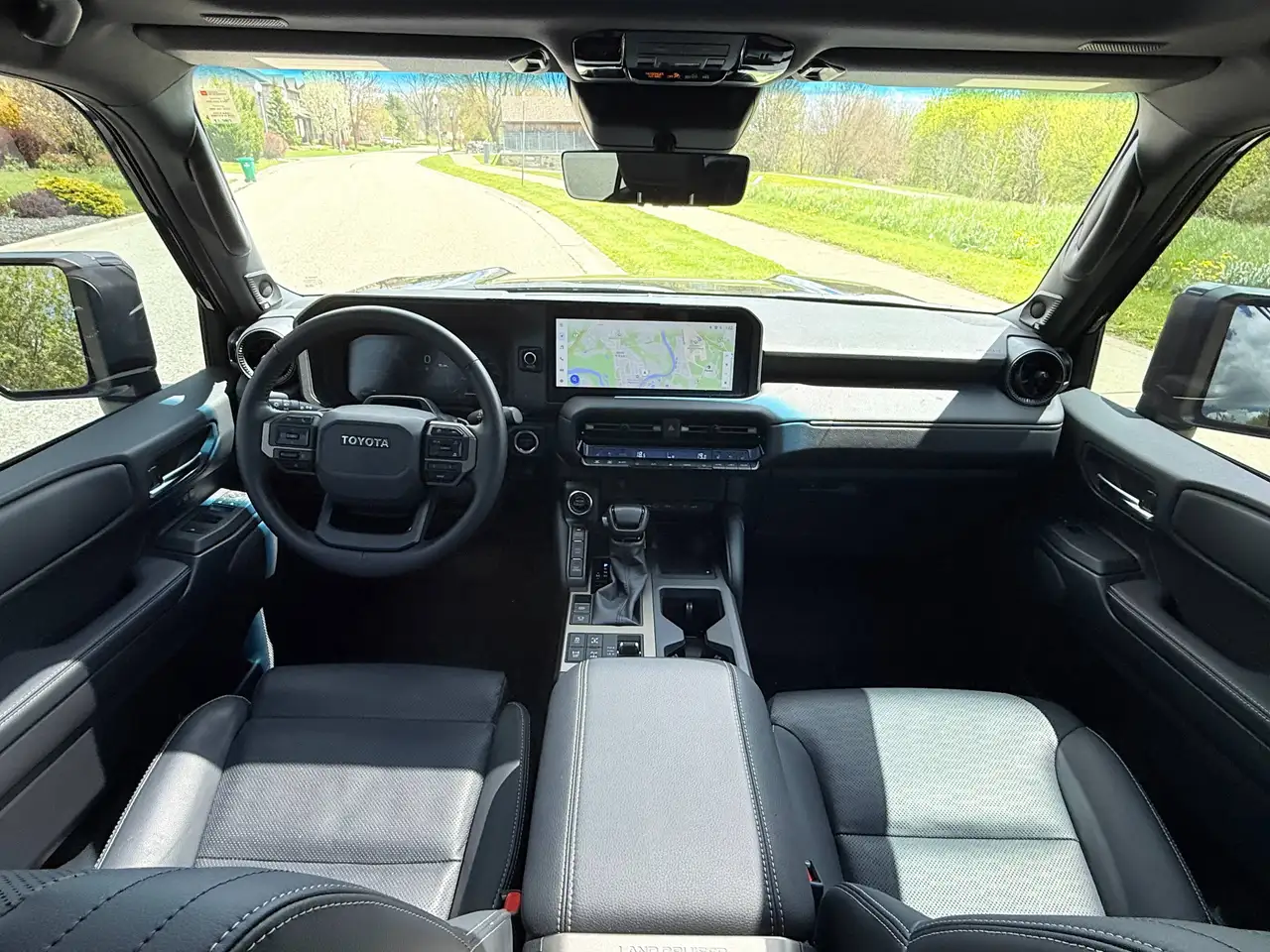 Toyota Land Cruiser снимка Toyota Land Cruiser