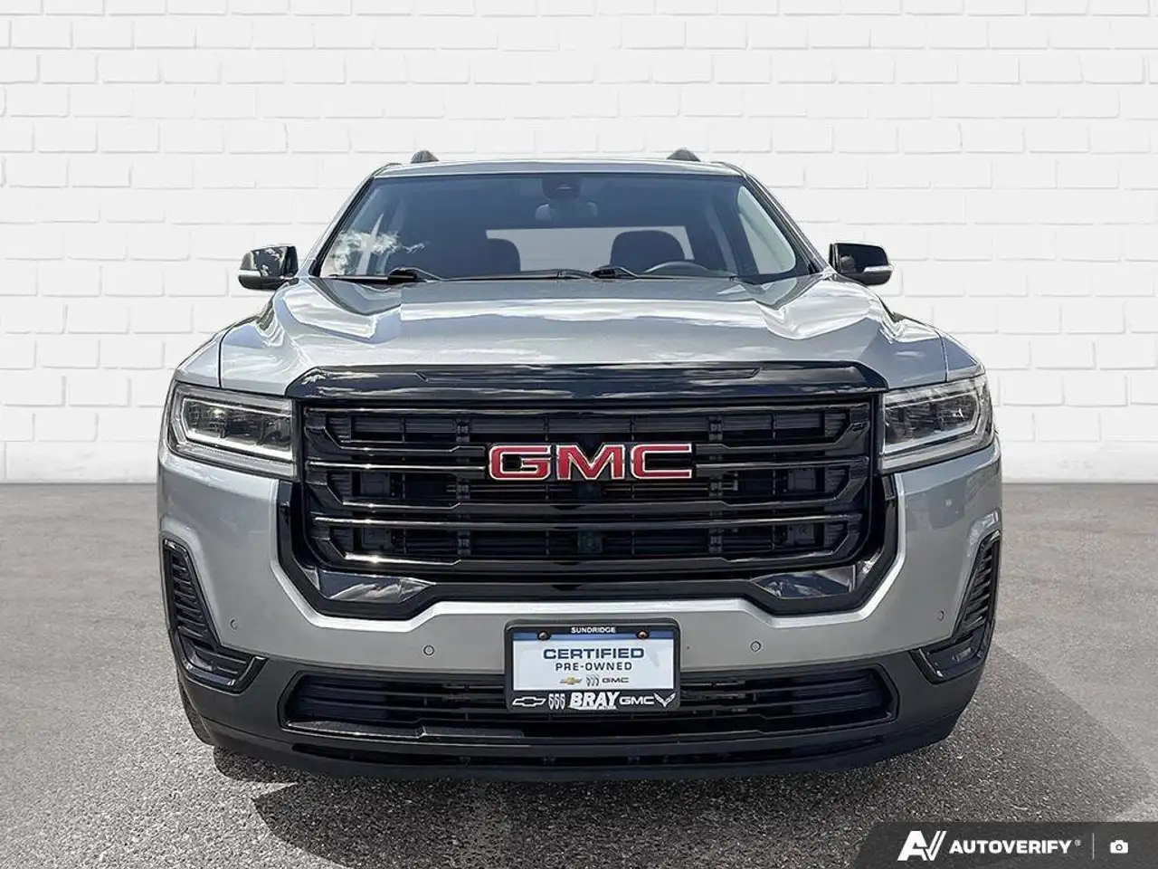 GMC Acadia снимка GMC Acadia