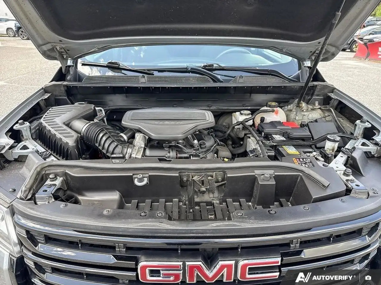 GMC Acadia снимка GMC Acadia