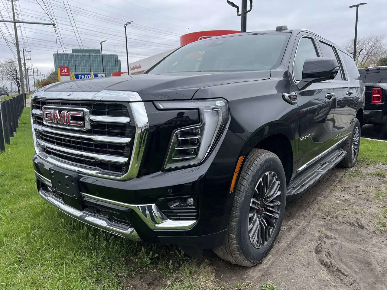 GMC Yukon photo GMC Yukon