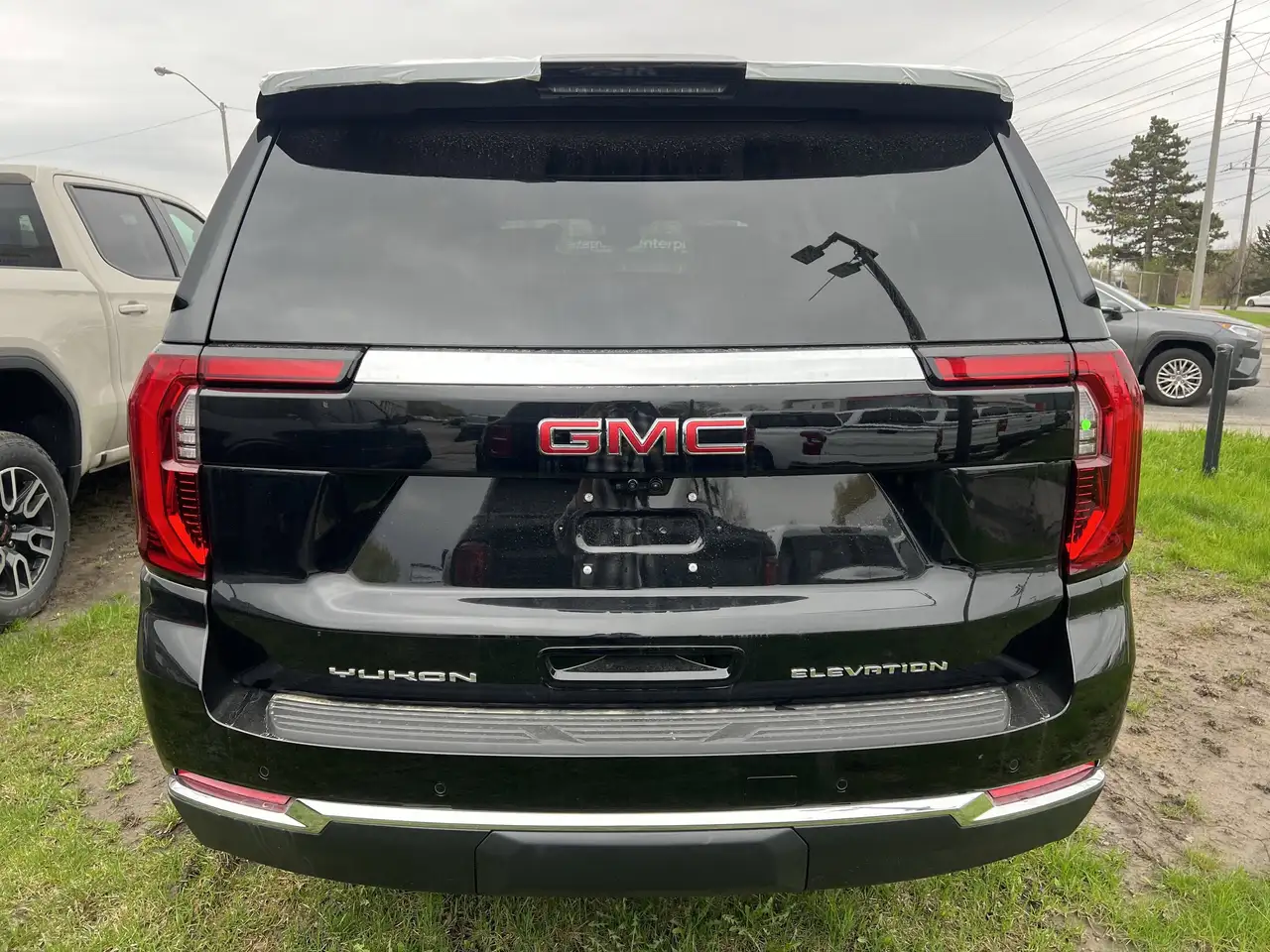 GMC Yukon photo GMC Yukon
