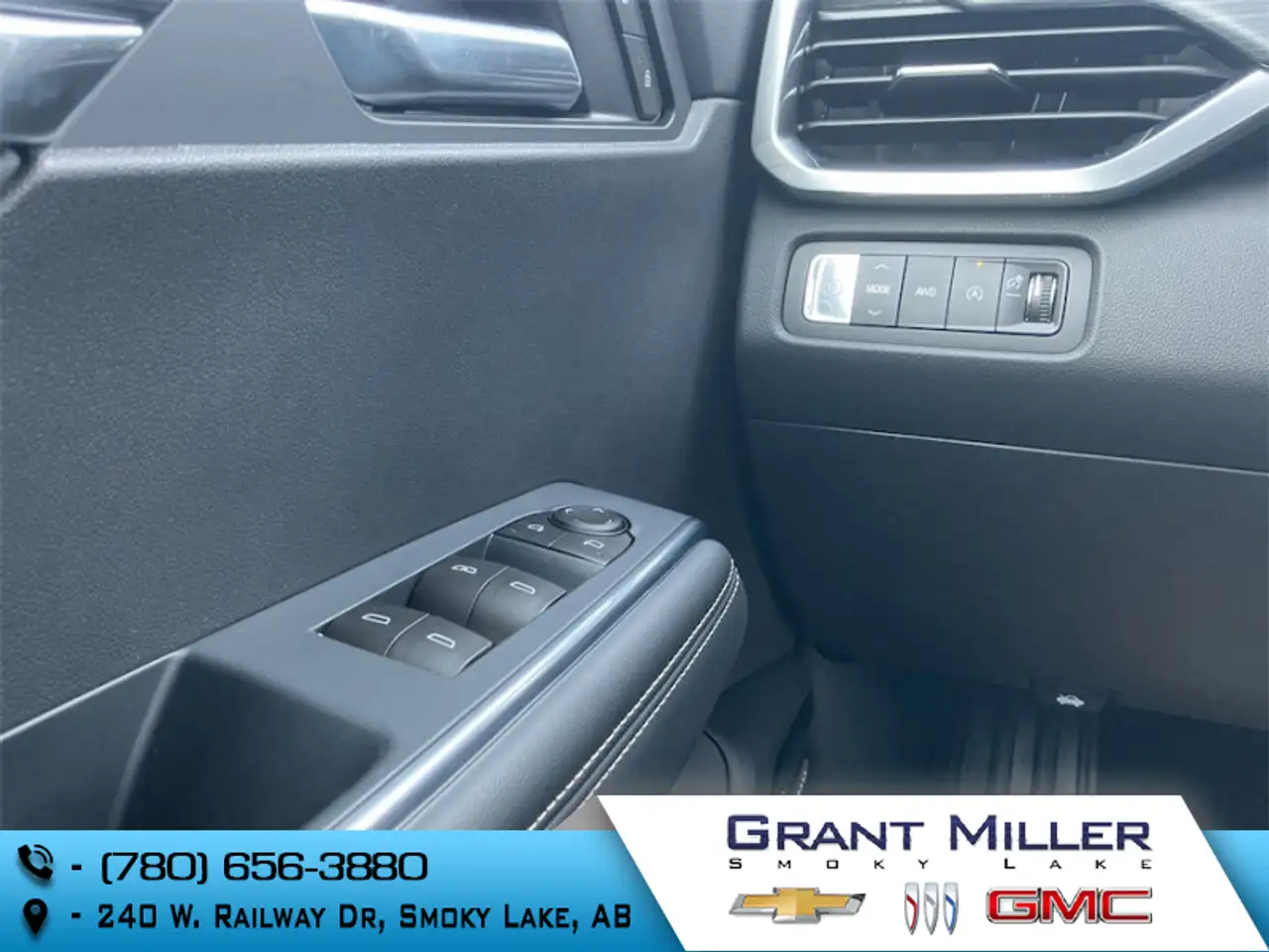 GMC Acadia снимка GMC Acadia