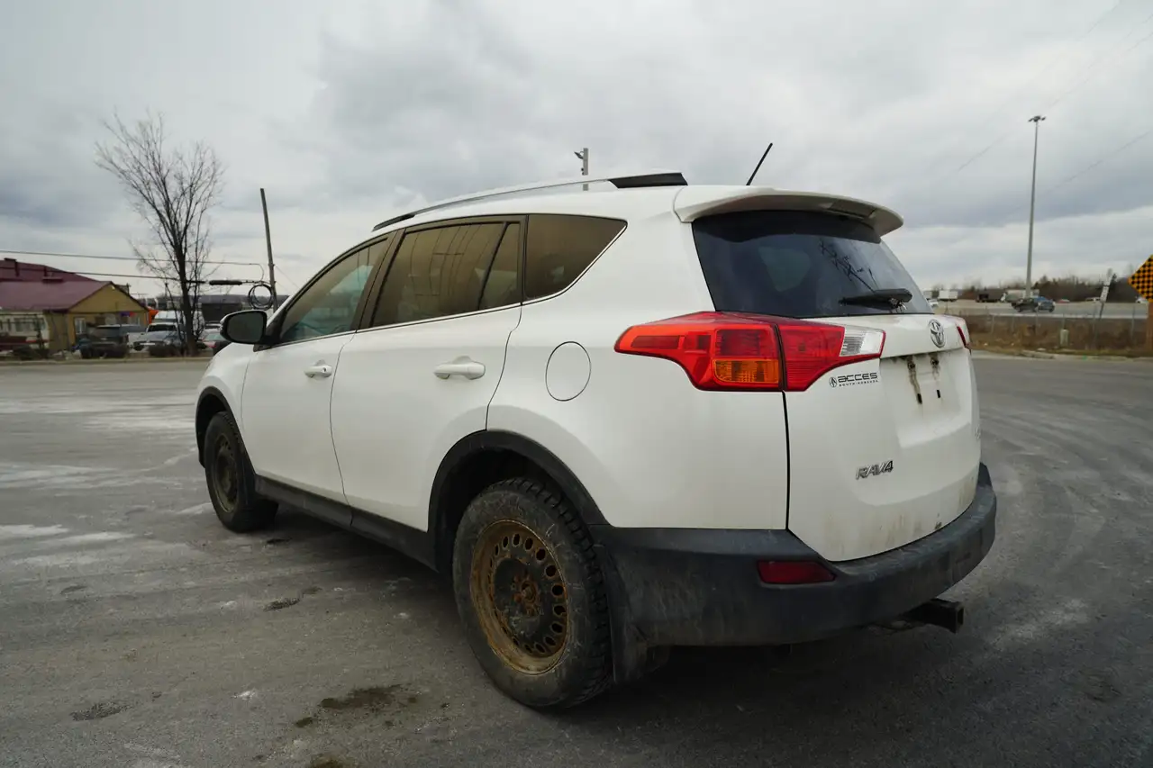 Toyota RAV 4 снимка Toyota RAV 4