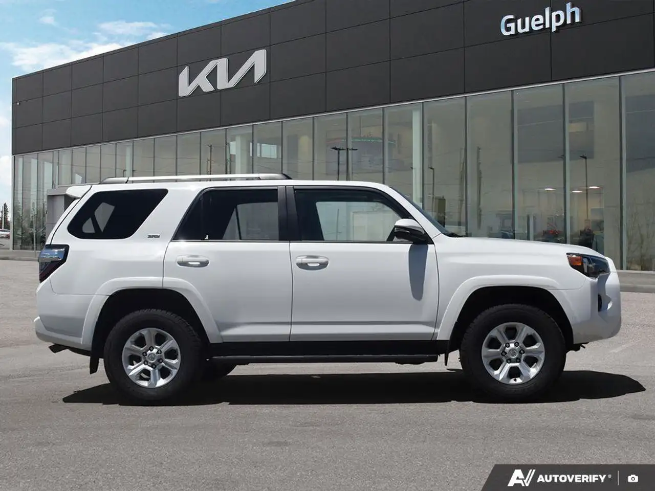 Toyota 4-Runner снимка Toyota 4-Runner