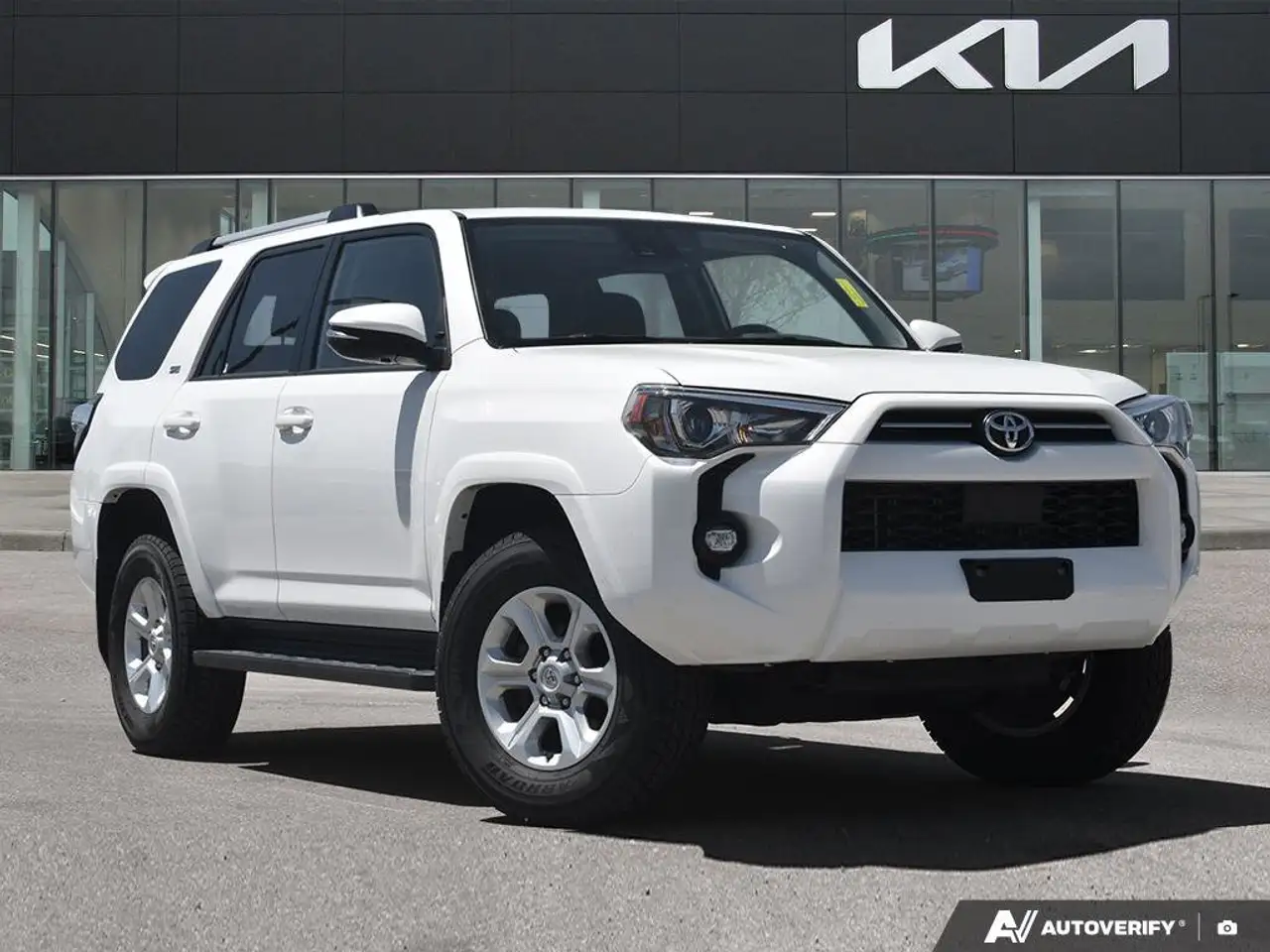 Toyota 4-Runner снимка Toyota 4-Runner