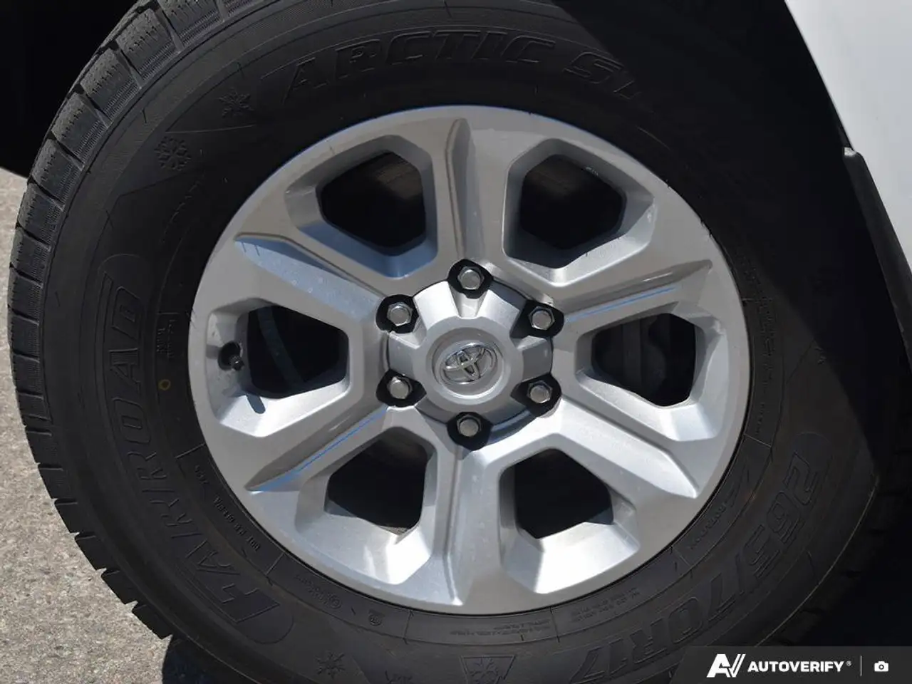 Toyota 4-Runner снимка Toyota 4-Runner
