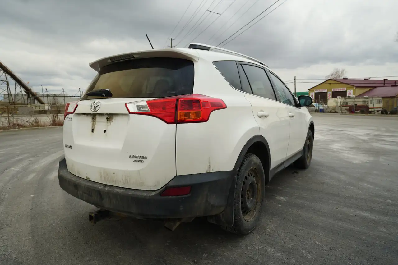 Toyota RAV 4 снимка Toyota RAV 4