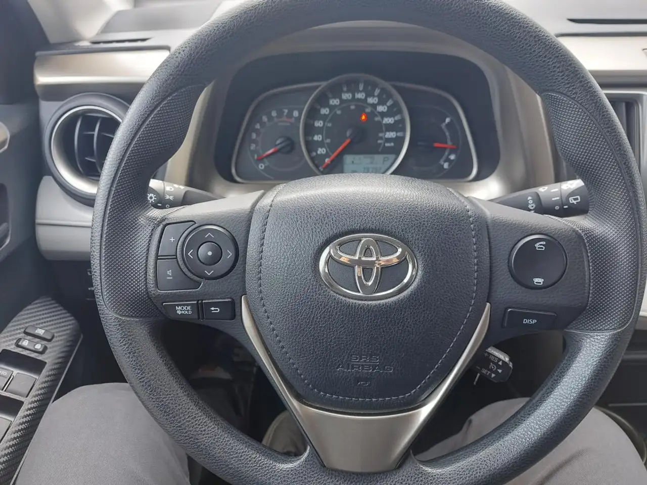 Toyota RAV 4 снимка Toyota RAV 4