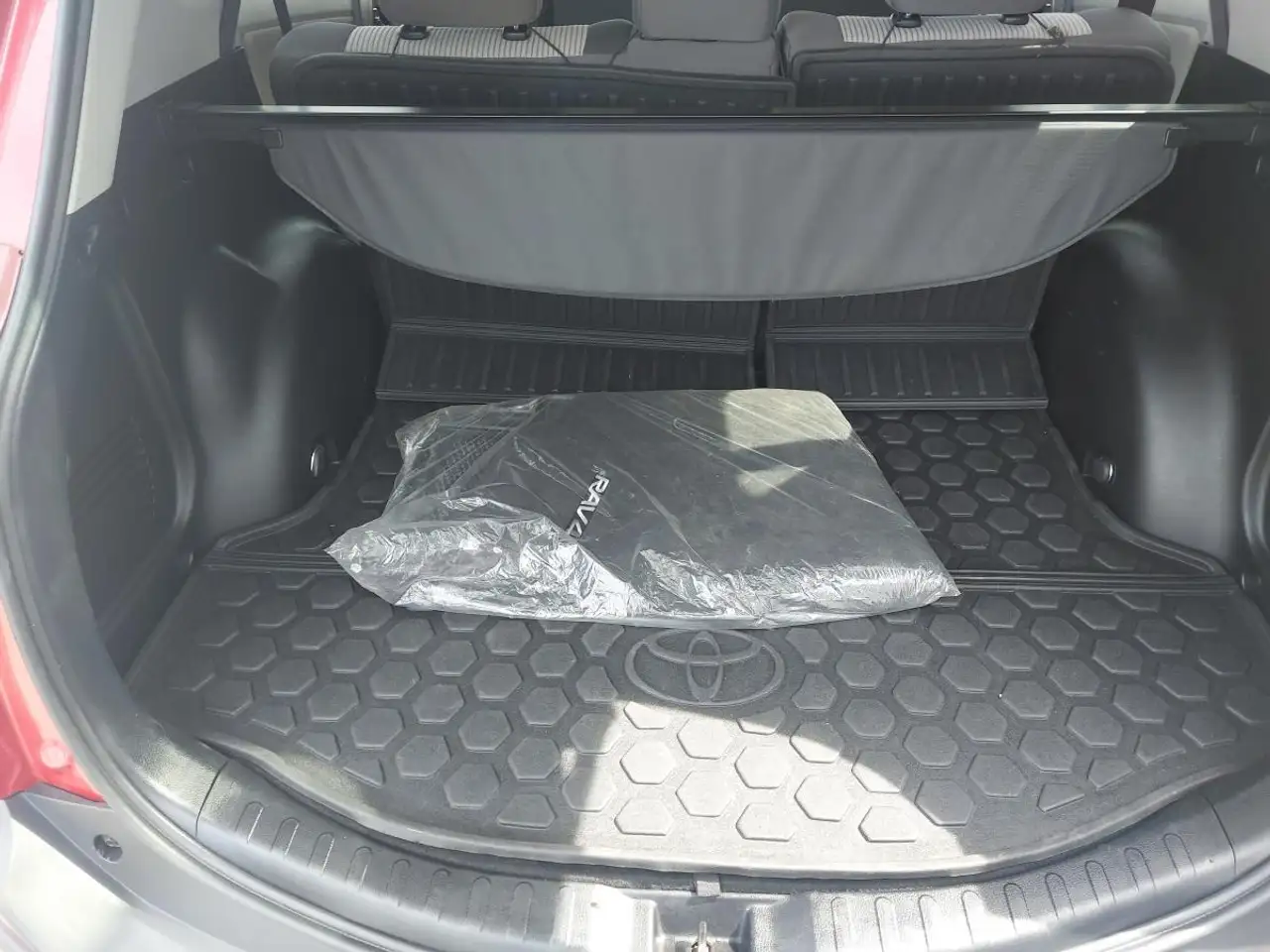Toyota RAV 4 снимка Toyota RAV 4