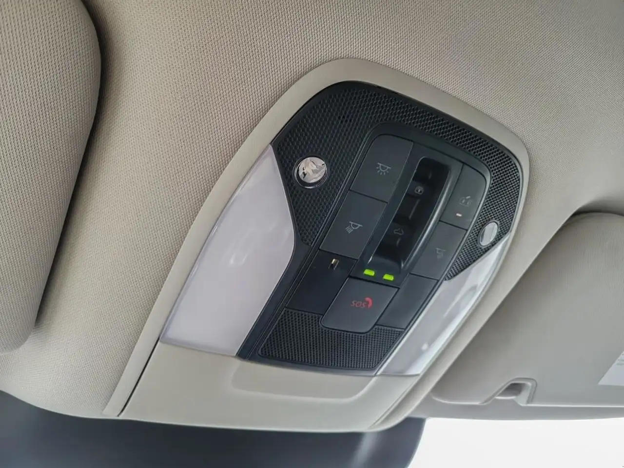 Infiniti QX60 снимка Infiniti QX60