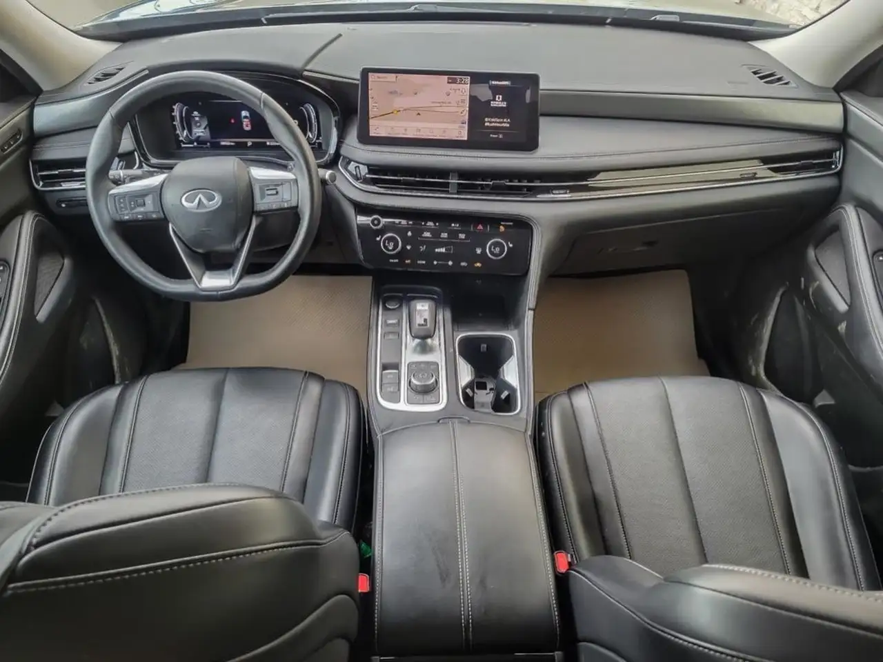 Infiniti QX60 снимка Infiniti QX60