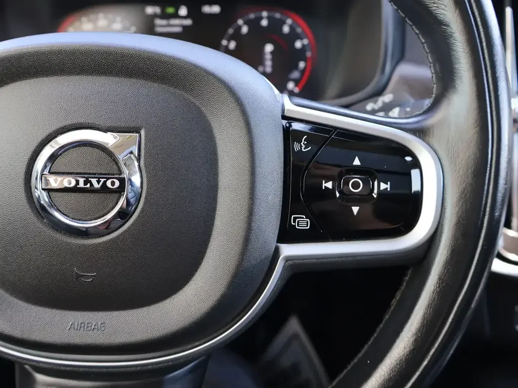 Volvo V90 Cross Country снимка Volvo V90 Cross Country