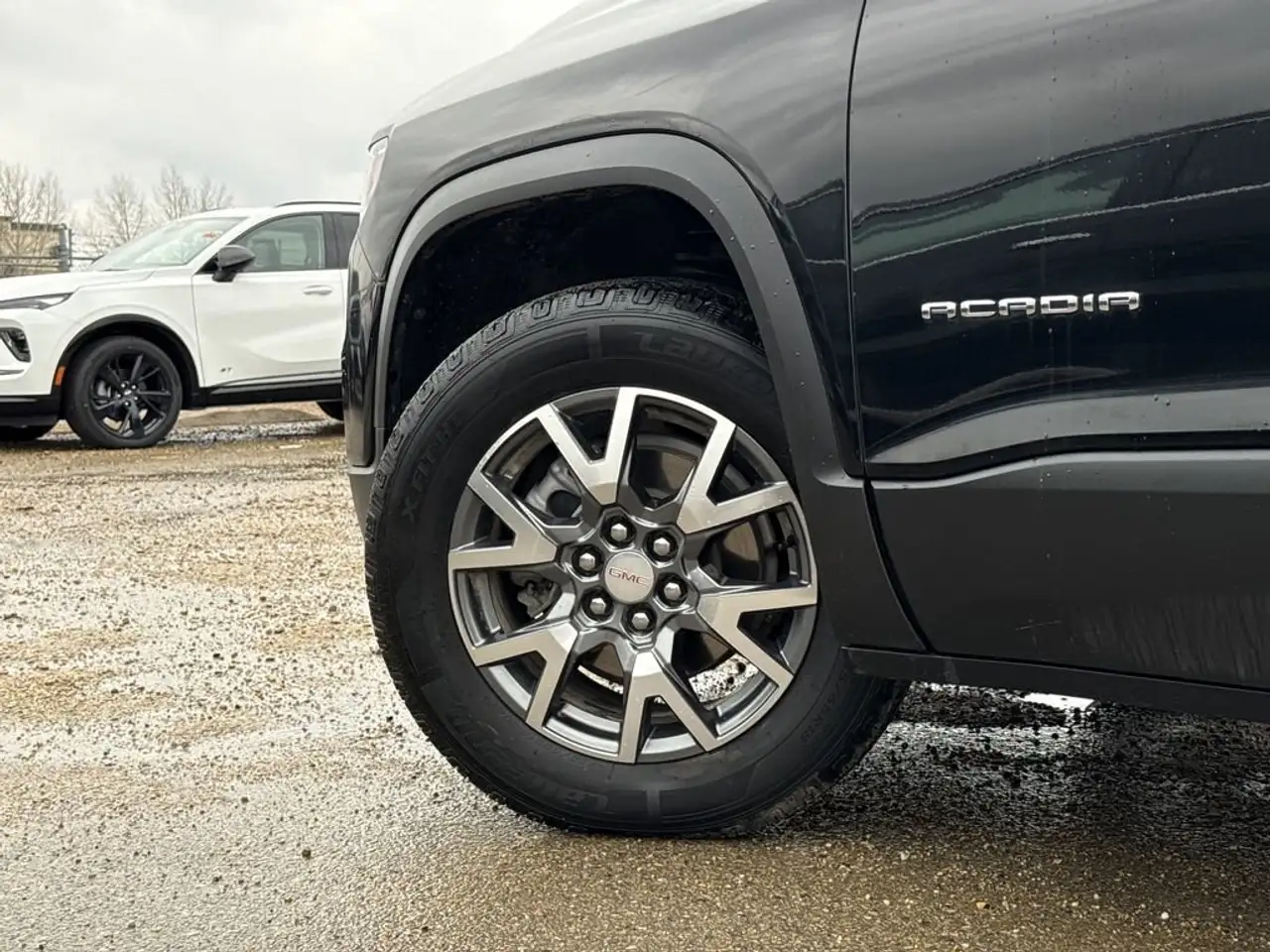 GMC Acadia photo GMC Acadia