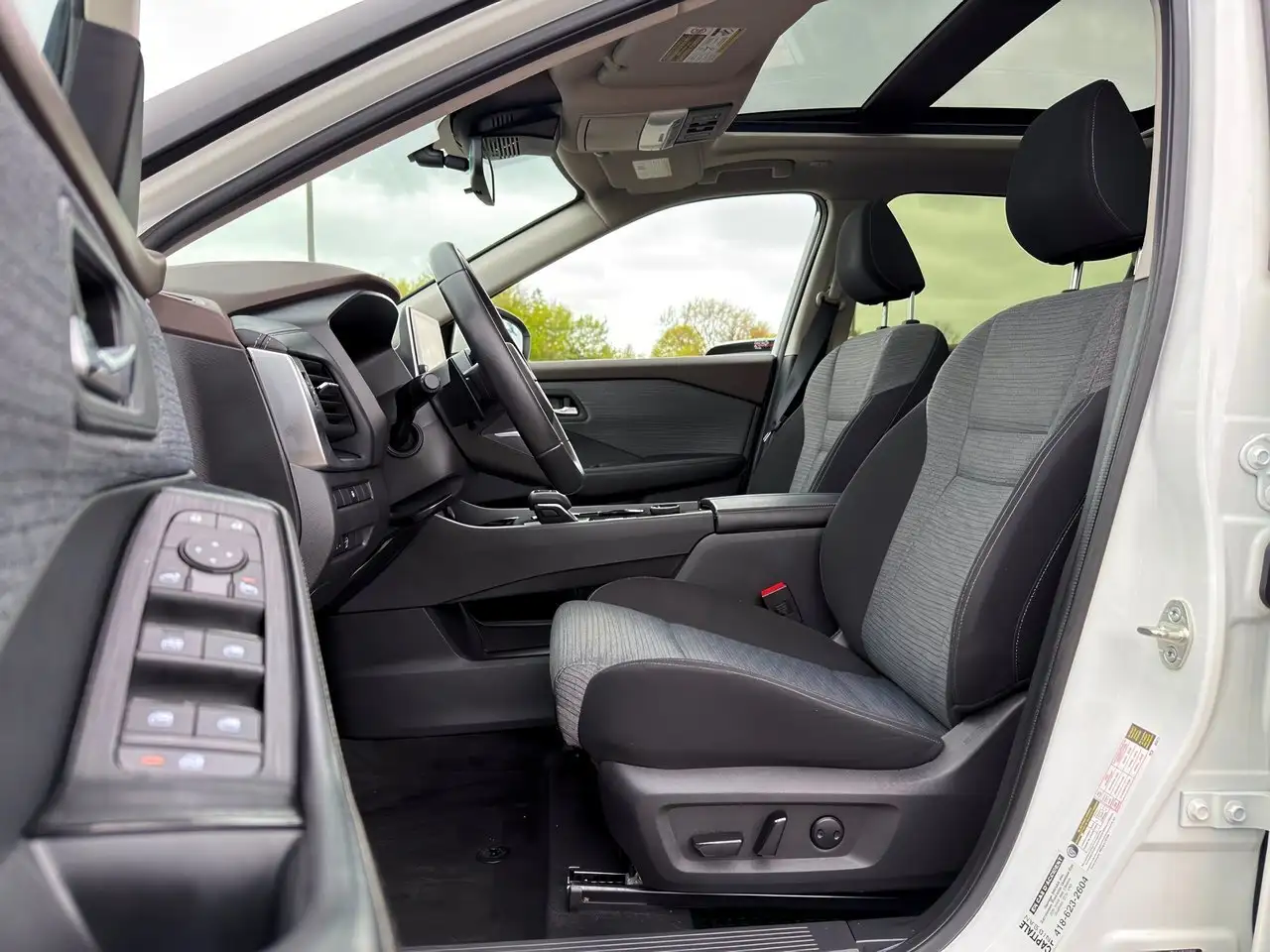 Nissan Rogue fotografie Nissan Rogue