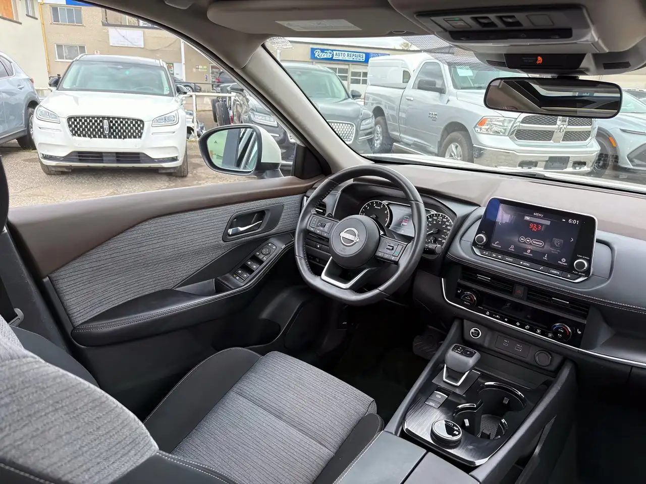 Nissan Rogue fotografie Nissan Rogue