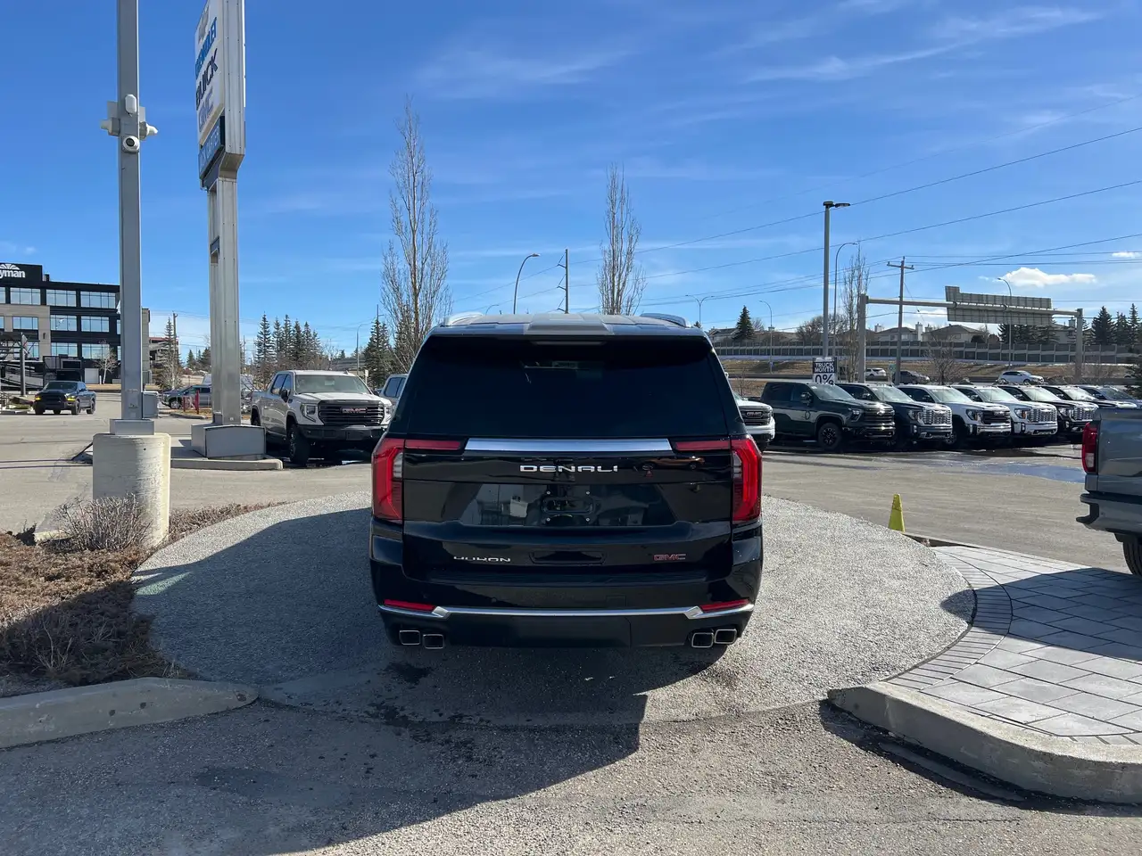 GMC Yukon photo GMC Yukon